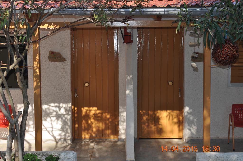 Zóla Rogakia Village Est. 1983 חדר תמונה